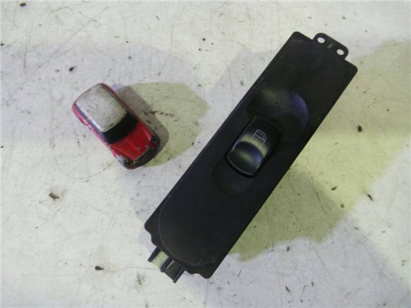 botonera puerta delantera derecha mercedes be