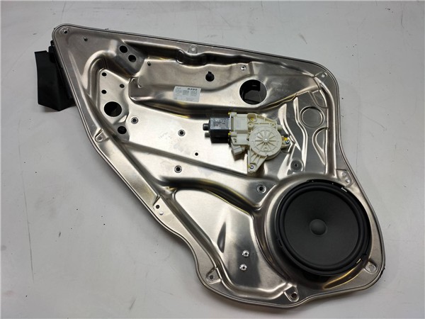 elevalunas electrico trasero izquierdo merced