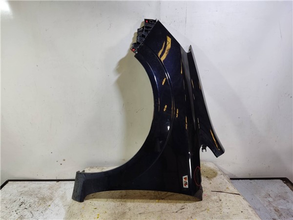 aleta delantera izquierda opel zafira b 2005