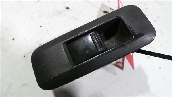 botonera puerta trasera izquierda nissan prim