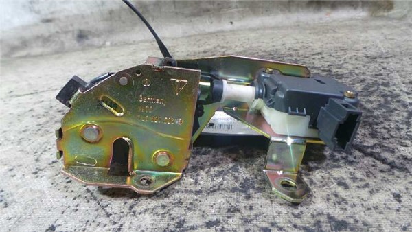 cerradura porton volkswagen touareg 7la 2002