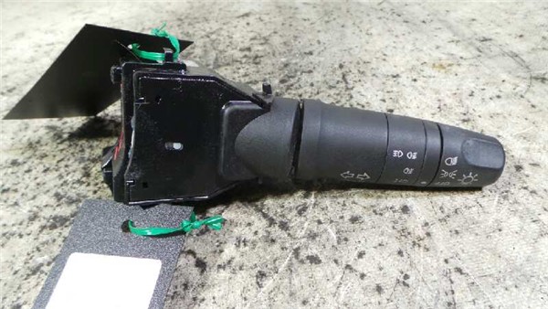 mando de luces nissan primera berlina p12 122