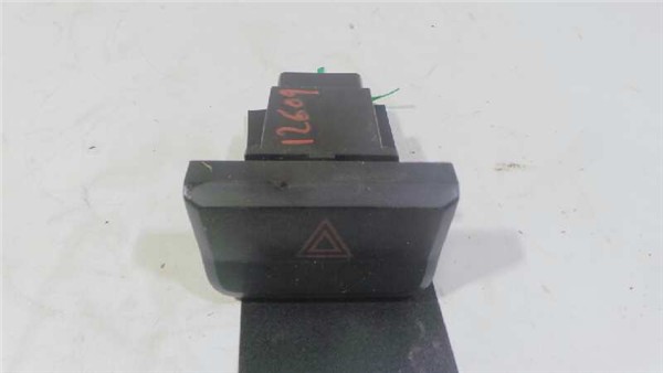 interruptor luces emergencia hyundai accent l