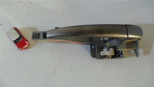 maneta exterior delantera derecha peugeot 407