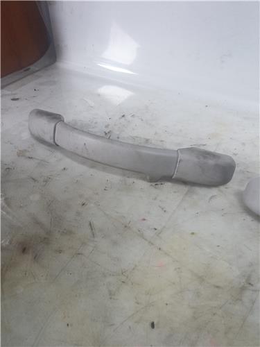 asidero superior trasero izquierdo peugeot 30