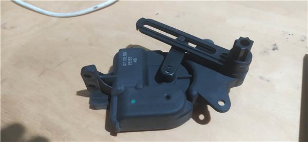 motor apertura calefaccion seat ibiza 6k1 199