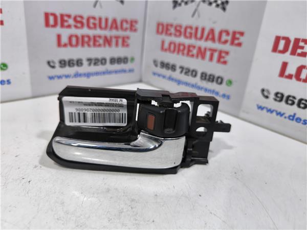 manilla interior puerta trasera derecha toyot