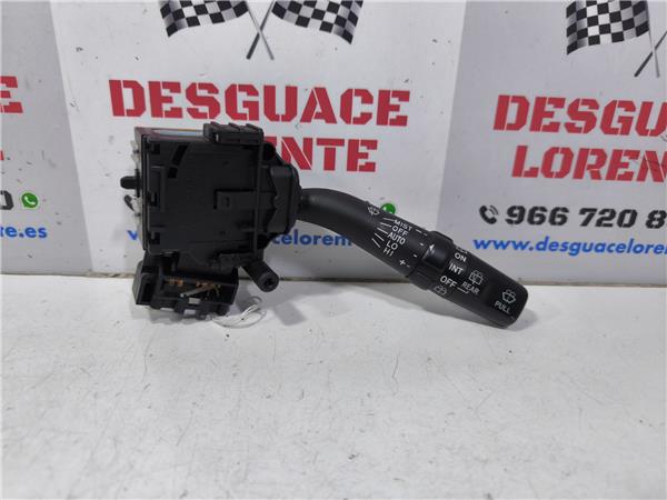 mando limpiaparabrisas toyota avensis wagon t