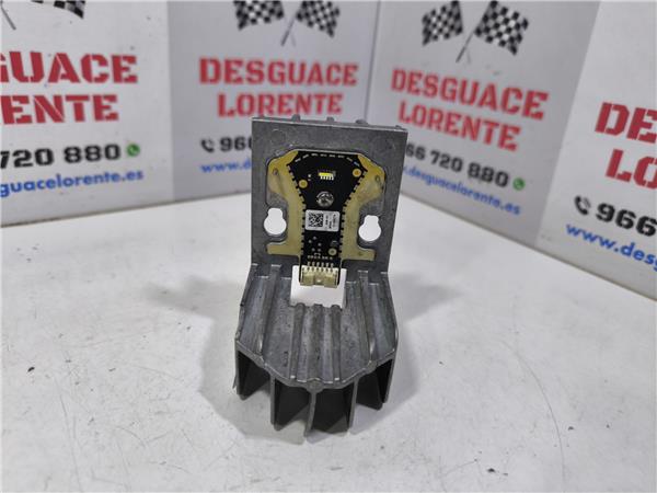 Moldura Puerta Delantera Derecha *