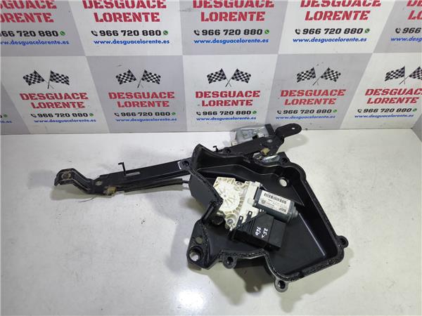 elevalunas electrico trasero izquierdo seat l