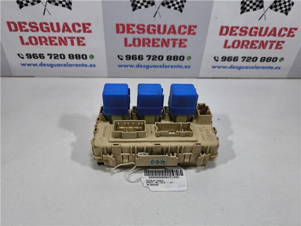 caja reles nissan x trail t30 062001 22 xe 2