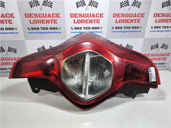 piloto trasero derecho dacia lodgy 042012