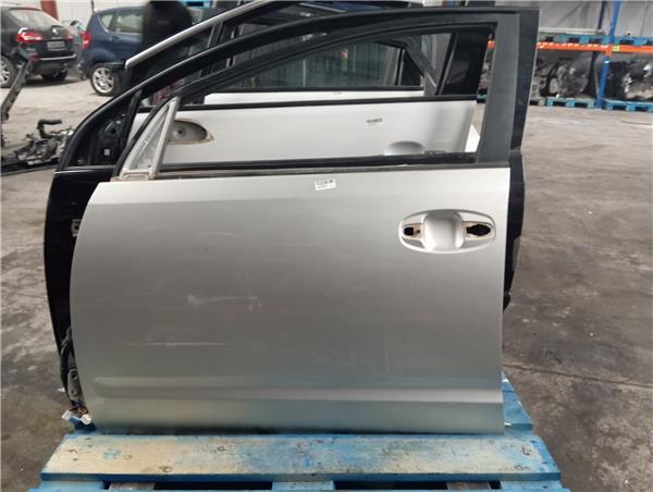 puerta delantera izquierda toyota prius nhw20