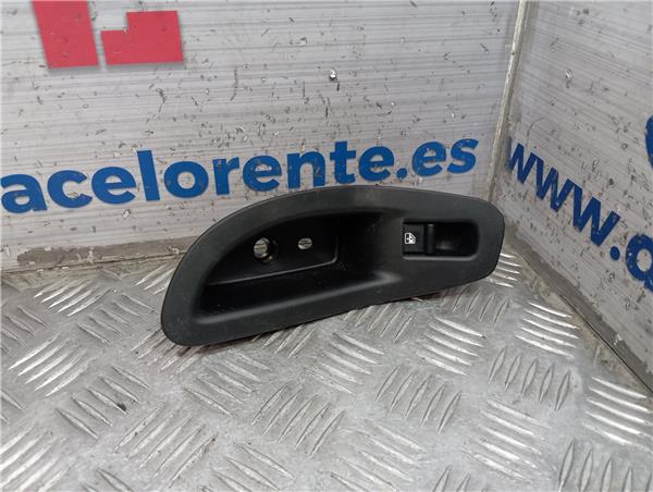 botonera puerta trasera derecha fiat 500 x 33