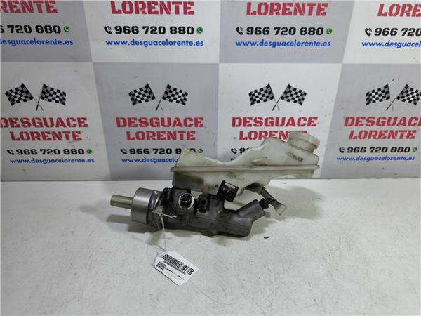 bomba freno toyota avensis wagon t25 2003