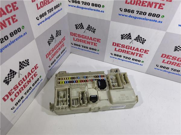 caja reles volvo v50 familiar 2004