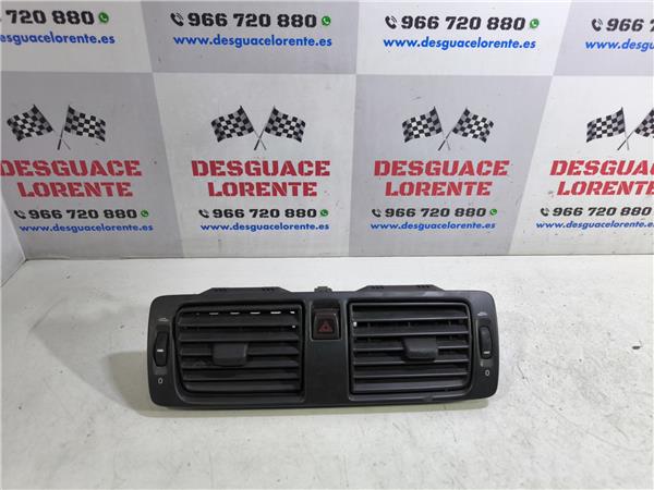 rejilla entrada de aire volvo v50 familiar 20