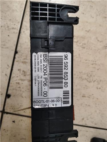 caja fusiblesrele peugeot 307 s1 042001 06200