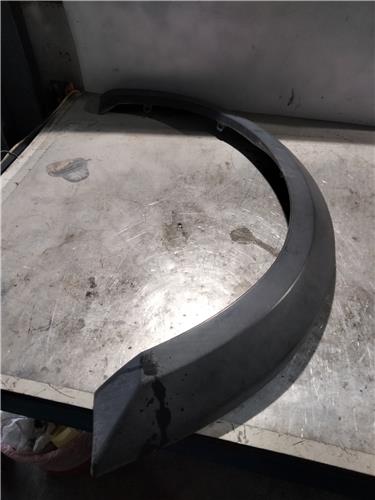 aletin delantero derecho land rover discovery