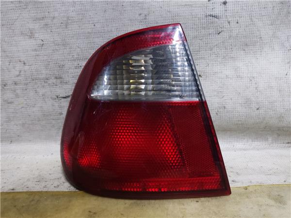 piloto trasero izquierdo seat cordoba berlina