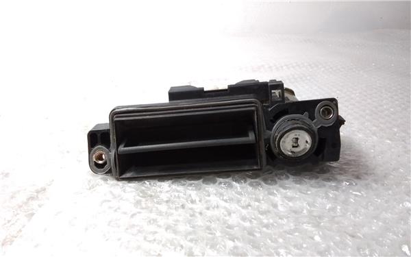 maneta exterior porton mercedes benz clase c (bm 203) berlina (02.2000 >) 2.2 220 cdi (203.006) [2,2 ltr.   105 kw cdi cat]