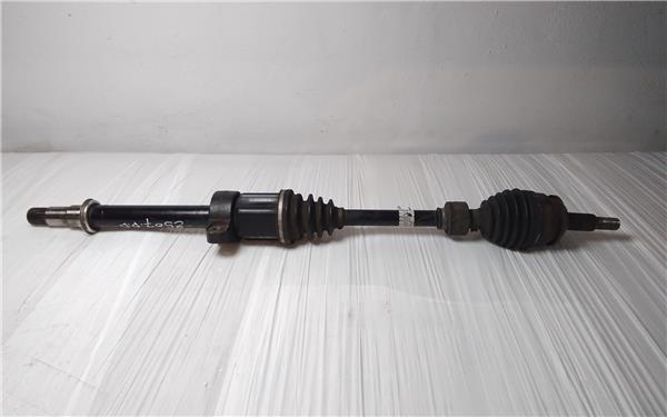 transmision delantera derecha toyota avensis