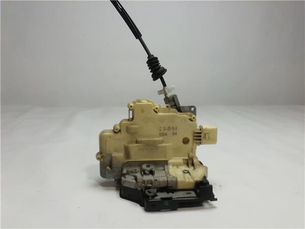 cierre electromagnetico trasero derecho volks