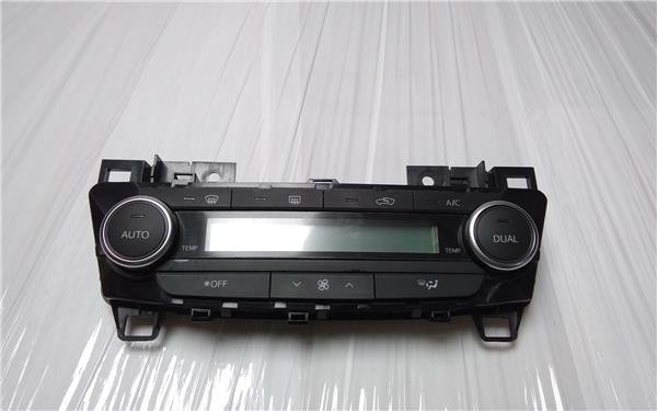 mandos climatizador toyota avensis t27 2015