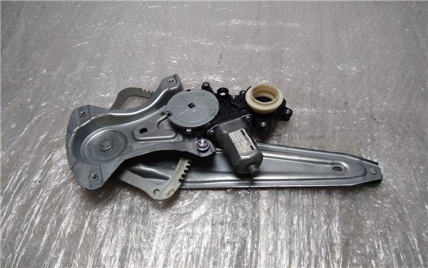 elevalunas electrico trasero izquierdo toyota