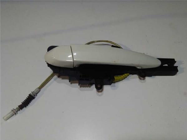 maneta exterior delantera derecha bmw serie 1
