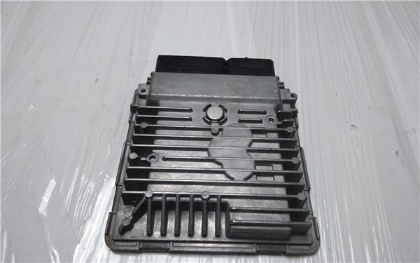 centralita motor uce seat ibiza berlina 6j5 0