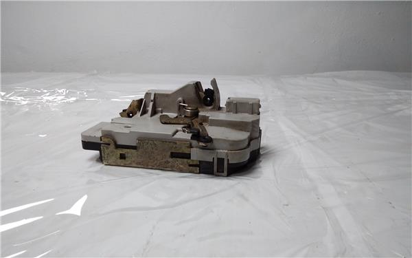 cierre electromagnetico trasero izquierdo peu