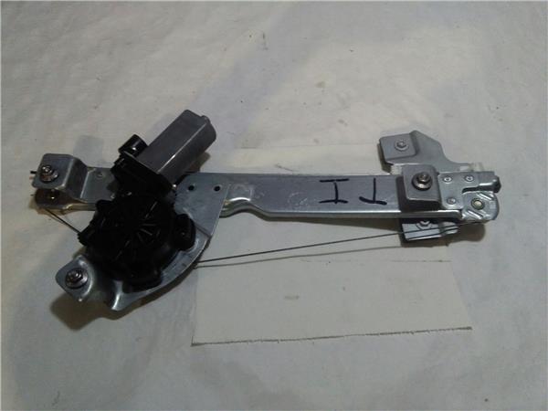 elevalunas electrico trasero izquierdo dacia