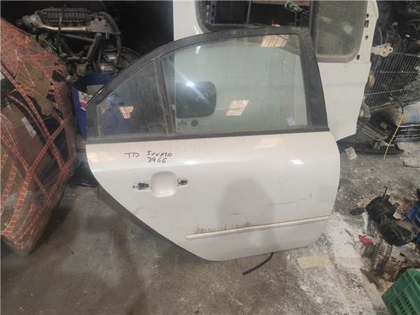 puerta trasera derecha hyundai sonata nf 2005