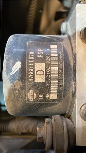 abs nissan pathfinder r51 012005  25 dci le 2