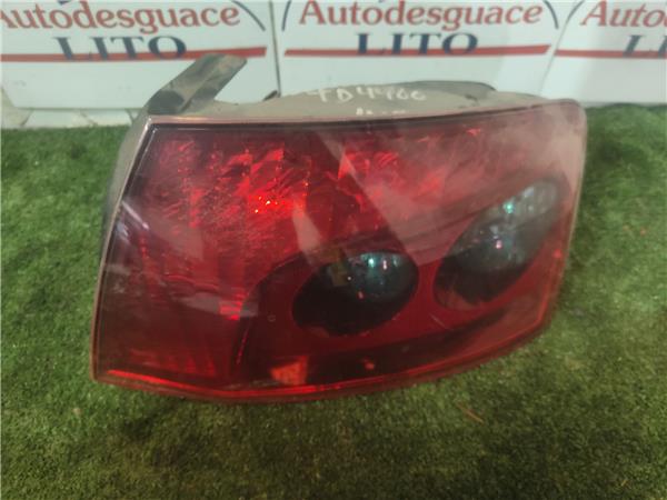 piloto trasero derecho peugeot 407 2004 20 s