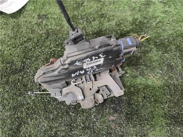 cierre electromagnetico trasero derecho skoda