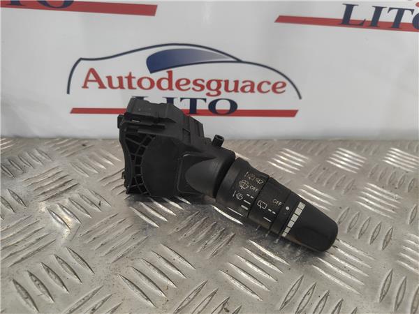 mando limpiaparabrisas nissan primera berlina