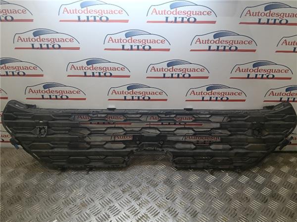 parrilla delantera toyota rav4 2019 hibrido