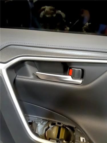 manilla interior puerta trasera derecha toyot
