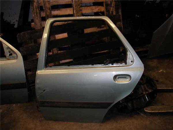 puerta trasera izquierda ford fiesta berlina