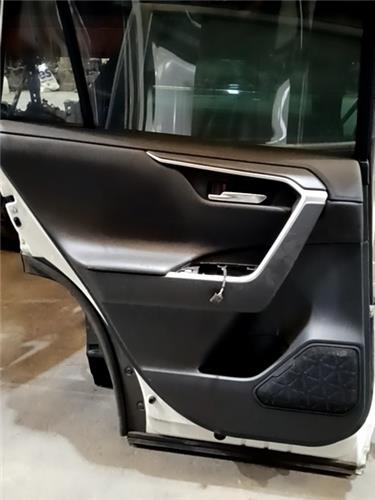 guarnecido puerta trasera izquierda toyota ra