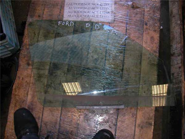 luna puerta delantera derecha ford fiesta ber