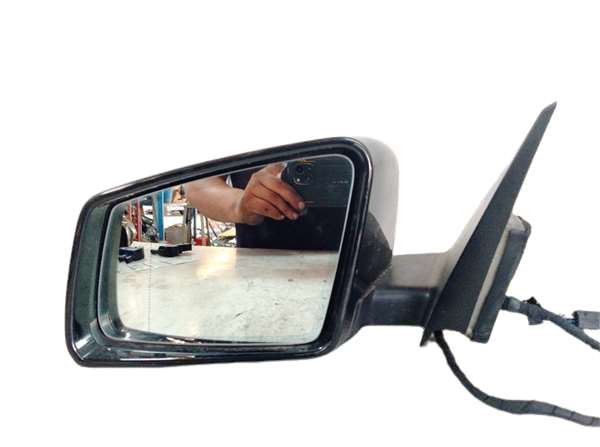Retrovisor izquierdo