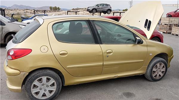mangueta delantera derecha peugeot 206 1998