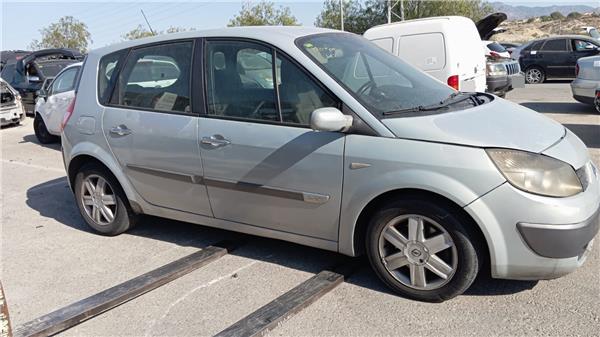 1.9 Authentique 19 Ltr. - 88 kW dCi Diesel Puerta Trasera Derecha