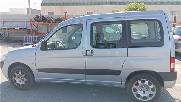 1.6 Combi Plus 16 Ltr. - 66 kW 16V HDi Anillo Airbag