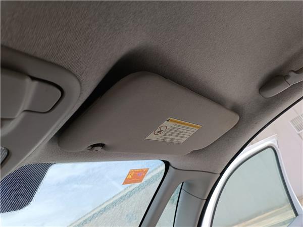 1.6 Exclusive 16 Ltr. - 66 kW 16V HDi Parasol Derecho