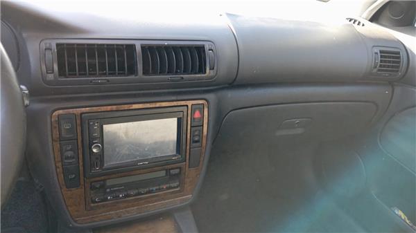 radio / cd volkswagen passat berlina (3b3)(2000 >) 1.9 advance [1,9 ltr.   96 kw tdi]