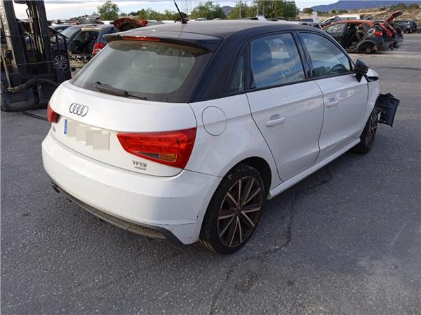 1.0 Adrenalin 10 Ltr. - 70 kW TFSI Tubos Aire Acondicionado